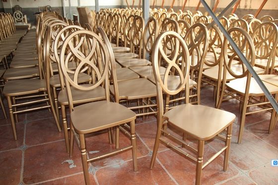 NO Folded Solid Wood Material Stackable Banquet Chairs for Hotel Furniture Round Back Chiavari Design