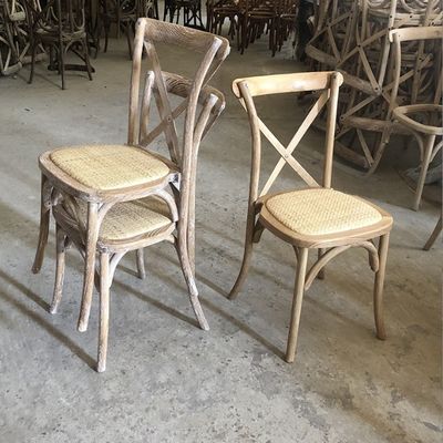 Modern Style Nitrolacquer Finish Solid Wood Stackable Dining Chair for Restaurant and Wedding