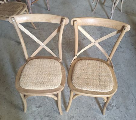 Modern Style Nitrolacquer Finish Solid Wood Stackable Dining Chair for Restaurant and Wedding