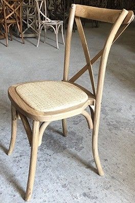 Modern Style Nitrolacquer Finish Solid Wood Stackable Dining Chair for Restaurant and Wedding