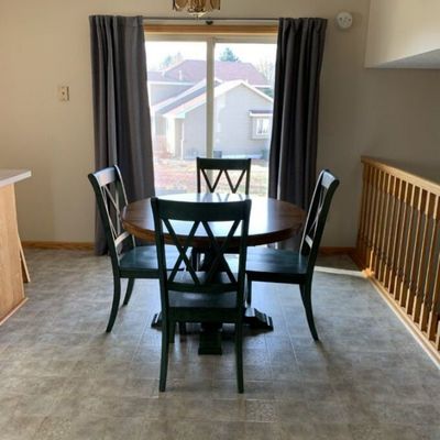 Solid Wood Dining Chair for Hotel and Restaurant Classic Cross Back Design Sturdy Construction