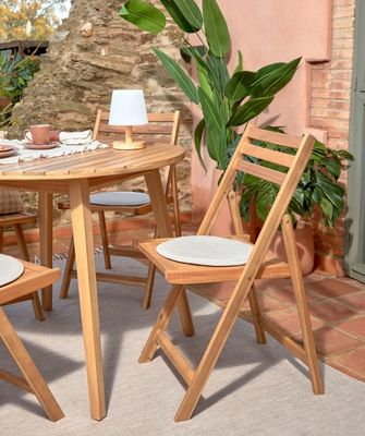 Sturdy Foldable Wood Chair for Nordic Design Hotel and Restaurant