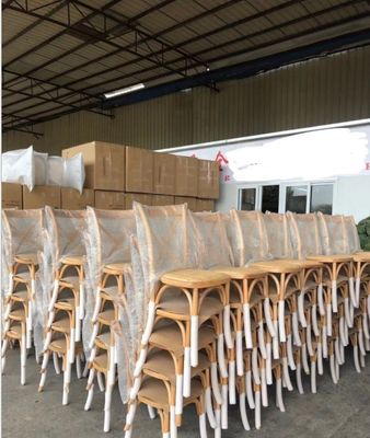 NO Folded Customized American Modern Design Solid Wood Cross BackStackable Event Dinging Chair