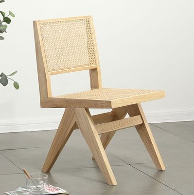 Antique Nordic Restaurant Furniture Solid Wood Dining Chair with Hotel Rattan/Wicker and Good Design