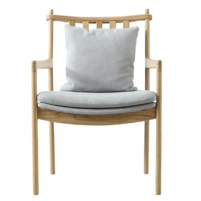Stylish and Comfortable Nordic Oak Solid Wood Upholstered Armchair Sofa Chair