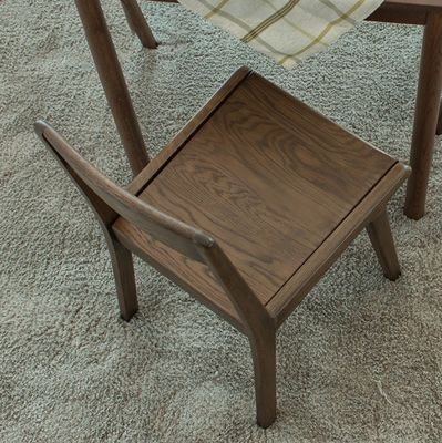 Solid Wood Dining Chairs in Nordic Classical Style for Restaurant Furniture