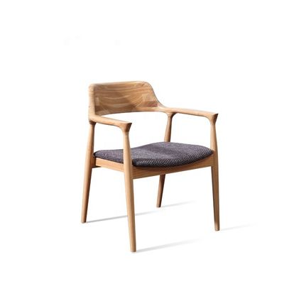 Affordable and Durable Dining Chair Made of Solid Wood for Classic Dining Experience