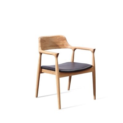 Affordable and Durable Dining Chair Made of Solid Wood for Classic Dining Experience