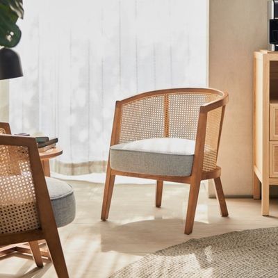 Outdoor Furniture Modern Nordic French Solid Wood Frame Rattan Leisure Chair with Curved Backrest Design and Customized Colour