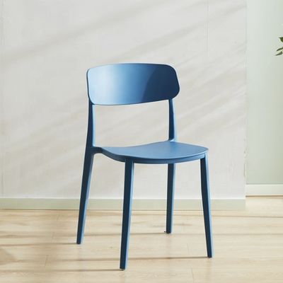 Stackable Red Plastic Chair for Modern Nordic Design in Hotel Restaurant Banquet or Home Dining Area