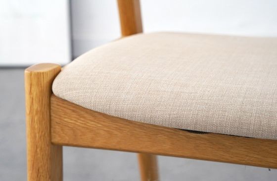 OEM/ODM Accepted Z Shaped White Oak Wood Dining Chair with Fabric and Solid Wood