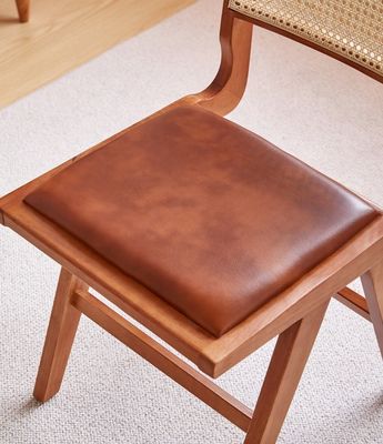 Home Furniture Antique Nordic Restaurant Rattan/Wicker Chair Solid Wood Dining Chair with Contemporary Design Style