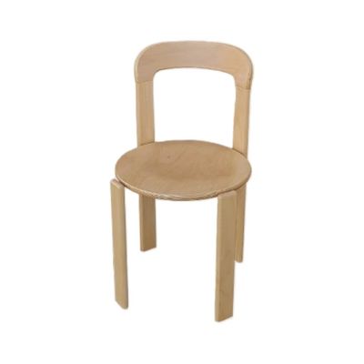 Customized Designs Nordic Solid Wood Dining Chair with Stackable Design and Lacquered Finish