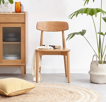 Stackable Dining Chair for Modern Restaurant Made of Solid Wood in Natural Color
