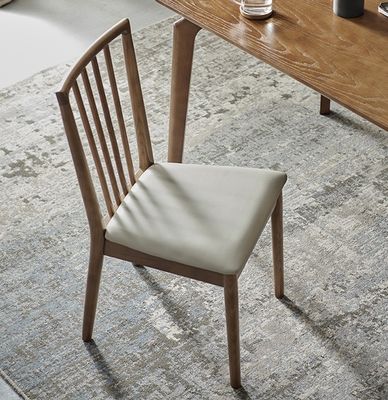 Leisure Chair Restaurant Solid Wood Dining Chair with Design and Upholstery