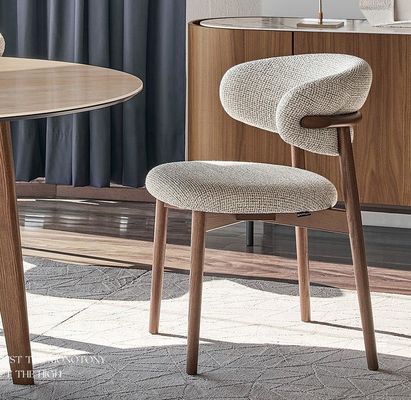 Upholstered Nordic Modern Solid Wood Dining Chair with Nitrolacquer Finish and Wooden Restaurant Chairs