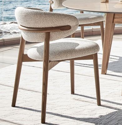 Upholstered Nordic Modern Solid Wood Dining Chair with Nitrolacquer Finish and Wooden Restaurant Chairs