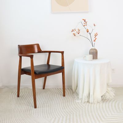 Restaurant Hotel Furniture Solid Wood Dining Chair with Upholstered Seat and Nordic Modern Style