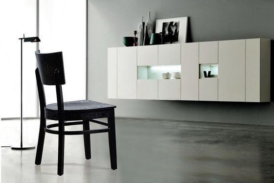 Full Solid Wood Chair in Nordic Modern Style for Restaurant Dining and Family Leisure