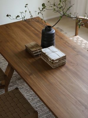 General Home Furniture Modern Solid Wood Dining Table Set for Dining Room and Kitchen