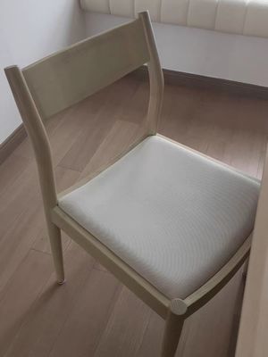Comfortable Cushion Solid Wood Dining Chair in Nature Popular Colors for Contemporary Restaurant