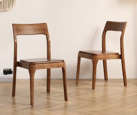 Classic Modern Style Brown Solid Wood Dining Chair for Restaurant Seating in Brown