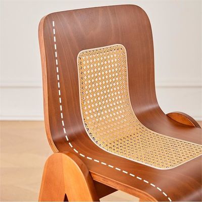 Hotel Restaurant Nordic Wooden Dining Chair with Nitrolacquer Finish and Rubber Wood Frame