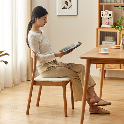 NO Folded Nordic Solid Wood Dining Chair for Modern Restaurant Experience