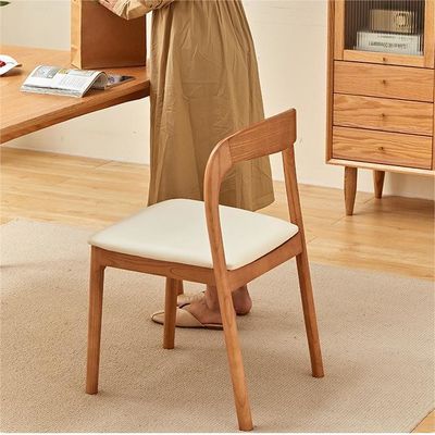 NO Folded Nordic Solid Wood Dining Chair for Modern Restaurant Experience