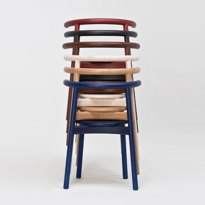Home Furniture Nordic Living Room Solid Wood Dining Chair with Backrest and Nitrolacquer Finish
