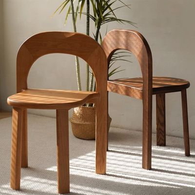 Solid Black Wooden Leg Dining Chair with Classic Style U-shaped Backrest and Lift Chair Style