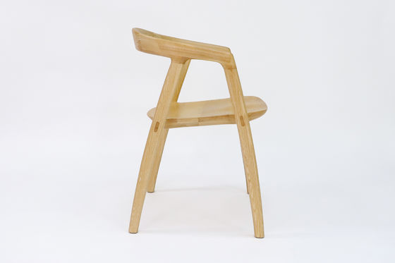 Restaurant Solid Wood Dining Chair with Nitrolacquer Finish in Walnut/Natural/Black