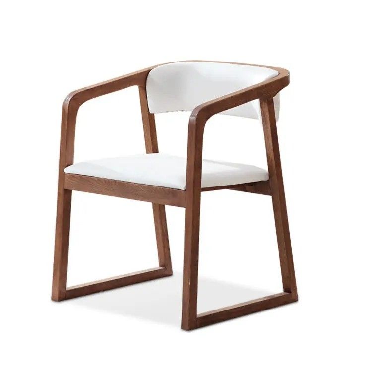 Mail Packing Solid Wood PU Leather Dining Room Chair in Nordic Design and Black/Walnut/Customized Color for Modern Dining