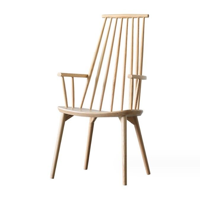 Solid Wood Modern Restaurant Chair for Natural Rattan Dining in Luxury Hotels and Restaurants